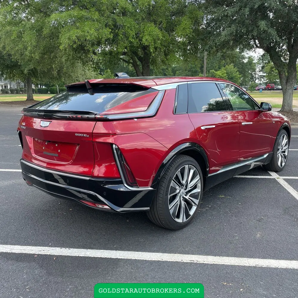 2024 Cadillac LYRIQ Luxury 3