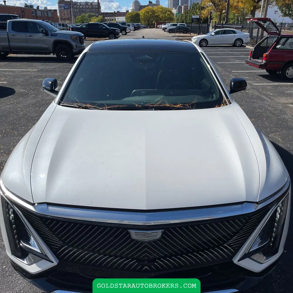 2024 Cadillac LYRIQ Luxury 3