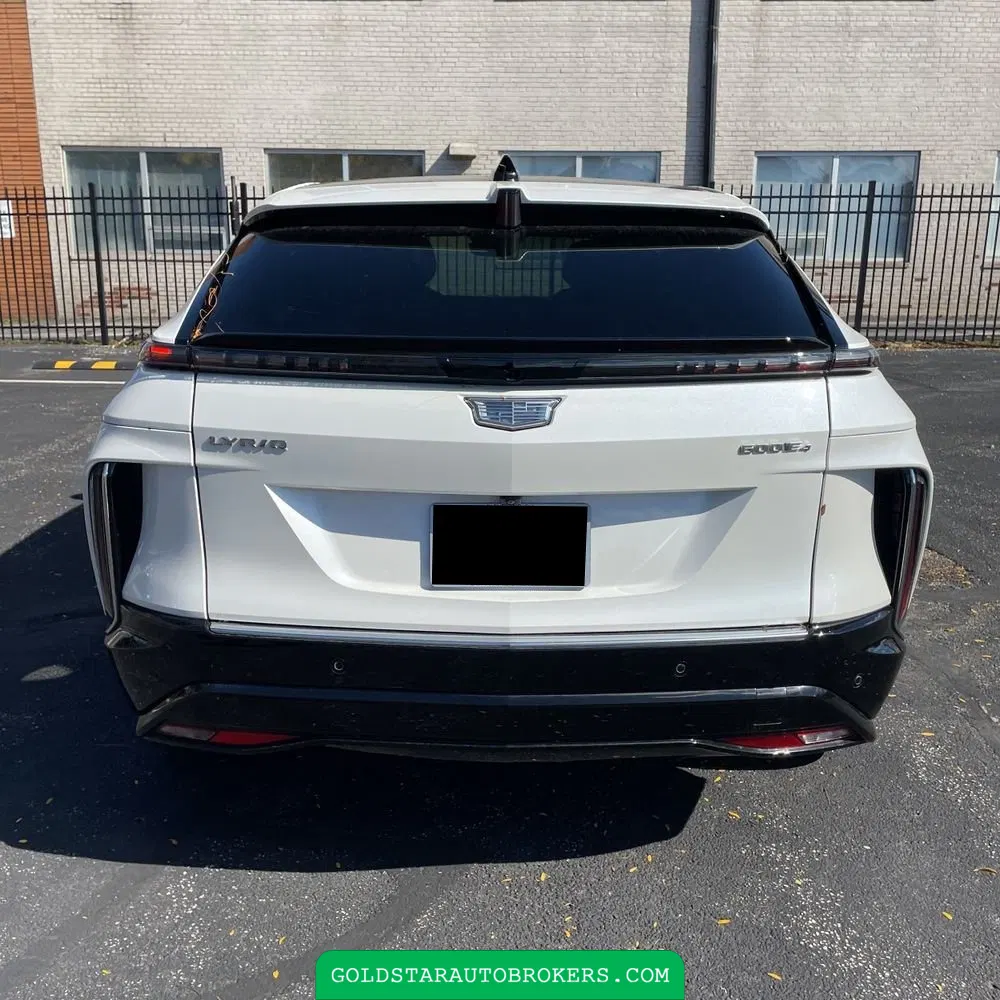 2024 Cadillac LYRIQ Luxury 3
