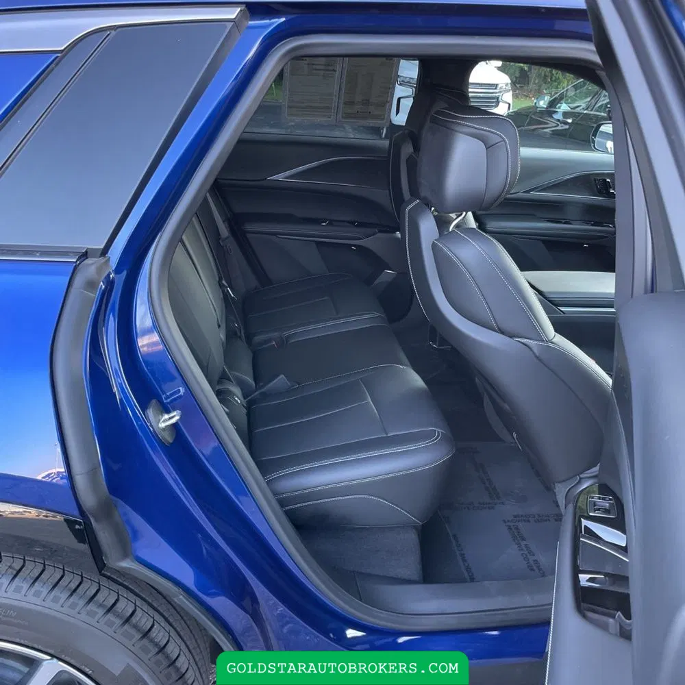 2024 Cadillac LYRIQ Sport 1