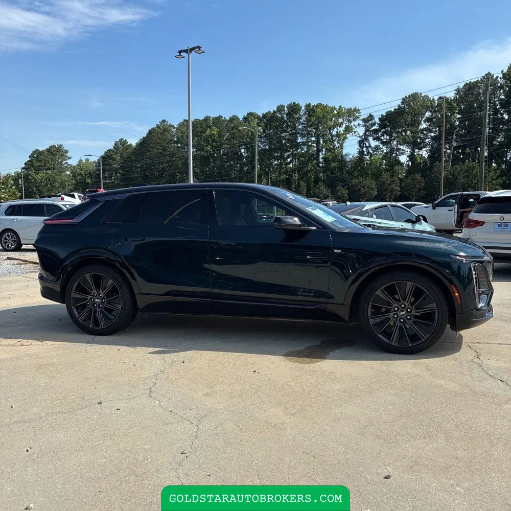 2024 Cadillac LYRIQ Sport 3