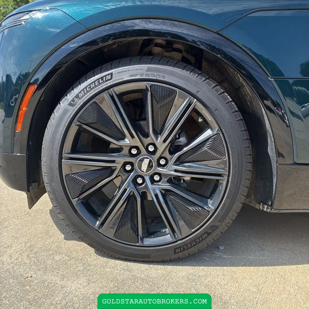 2024 Cadillac LYRIQ Sport 3
