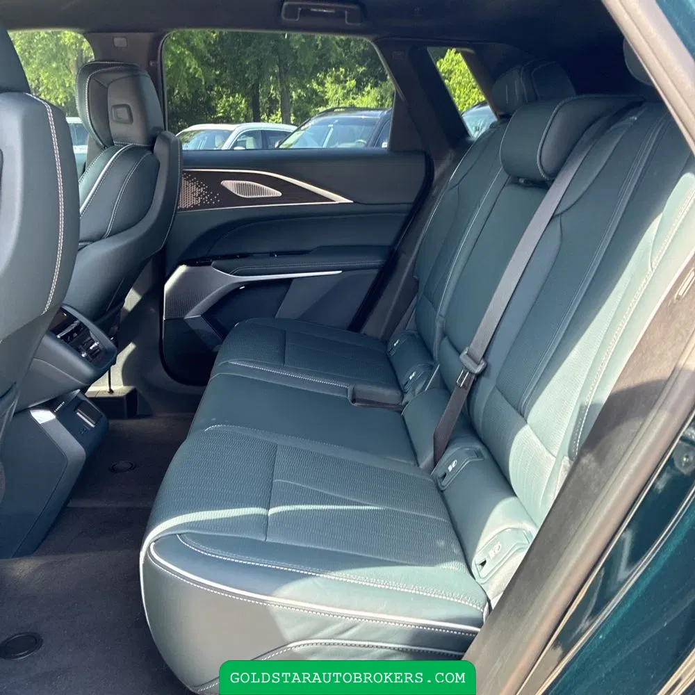 2024 Cadillac LYRIQ Sport 3