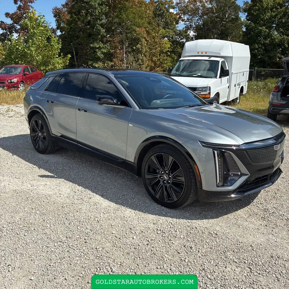 2024 Cadillac LYRIQ Sport 3