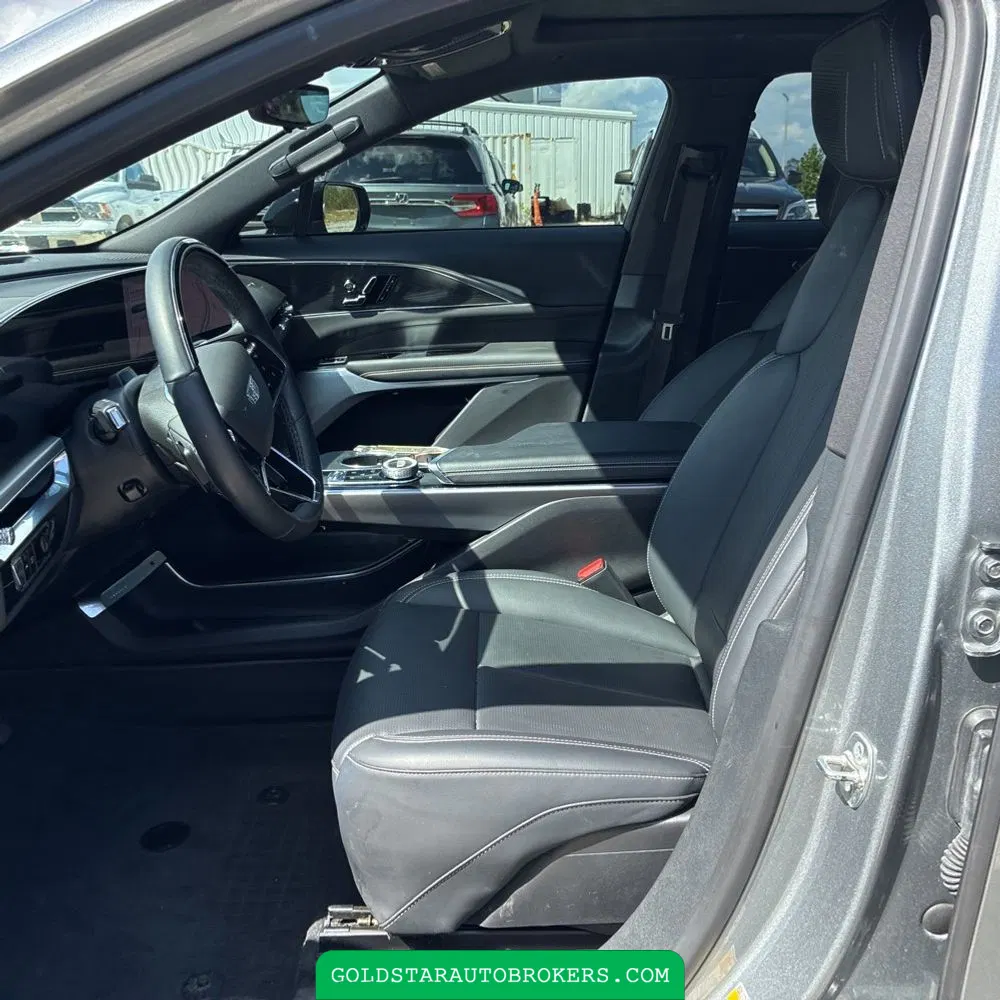 2024 Cadillac LYRIQ Sport 3