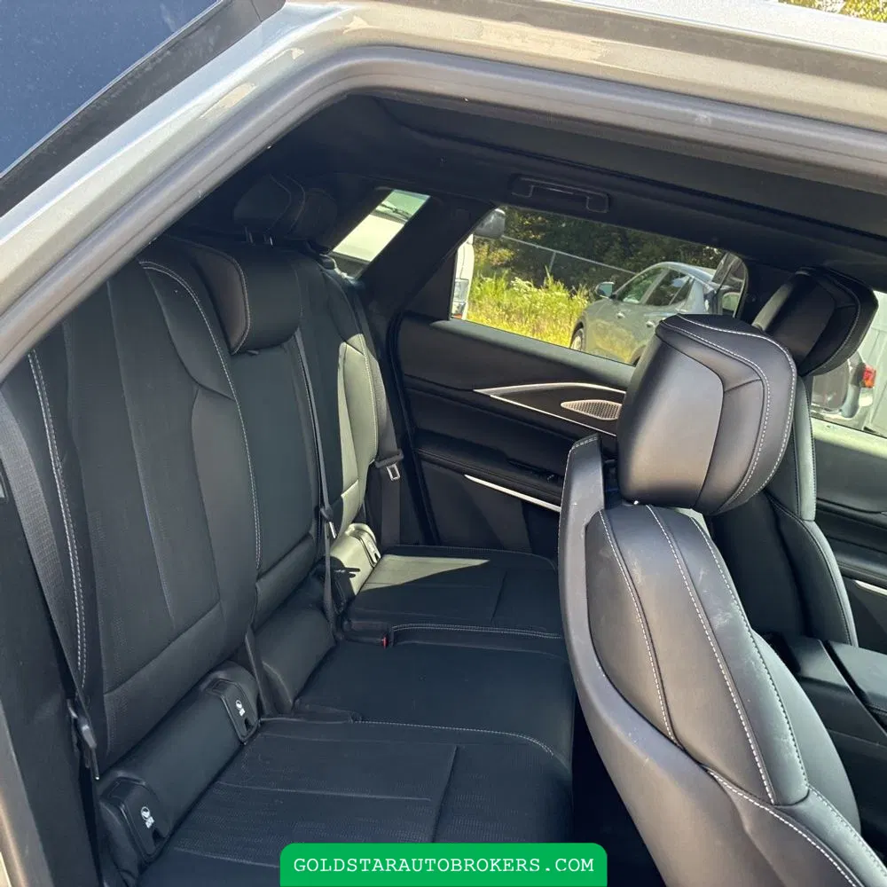 2024 Cadillac LYRIQ Sport 3