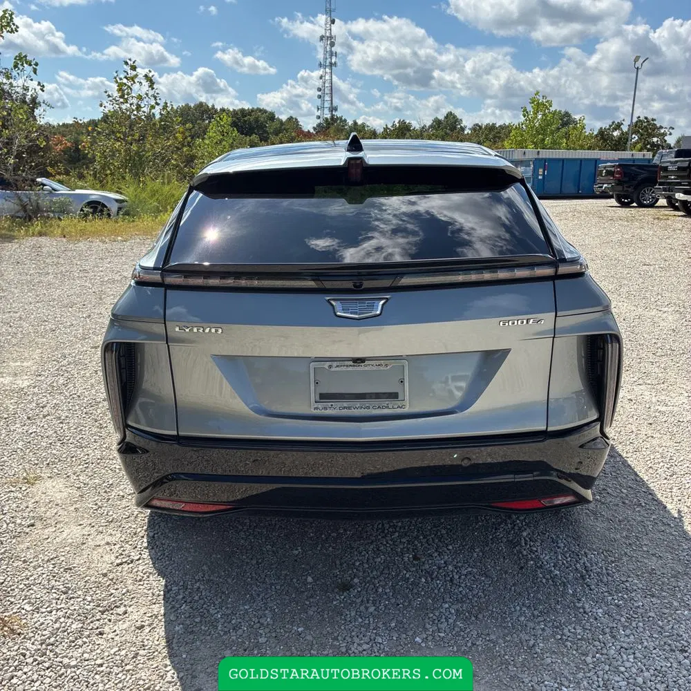 2024 Cadillac LYRIQ Sport 3