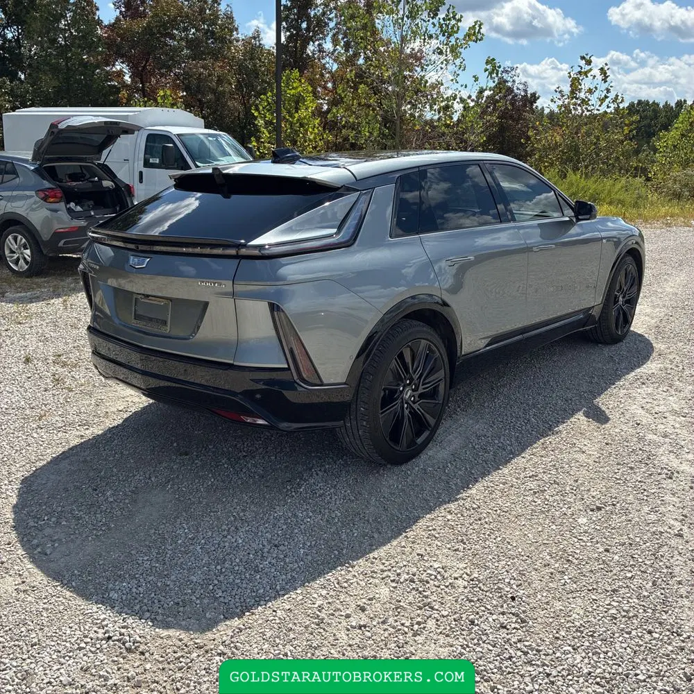 2024 Cadillac LYRIQ Sport 3