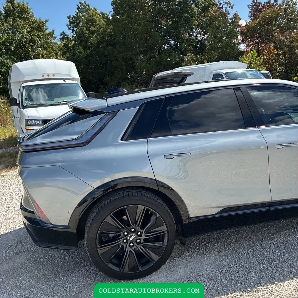 2024 Cadillac LYRIQ Sport 3