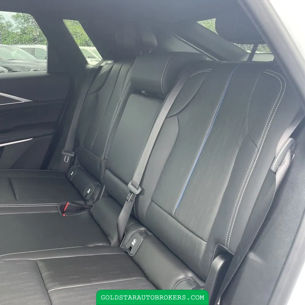 2025 Cadillac LYRIQ Sport 2