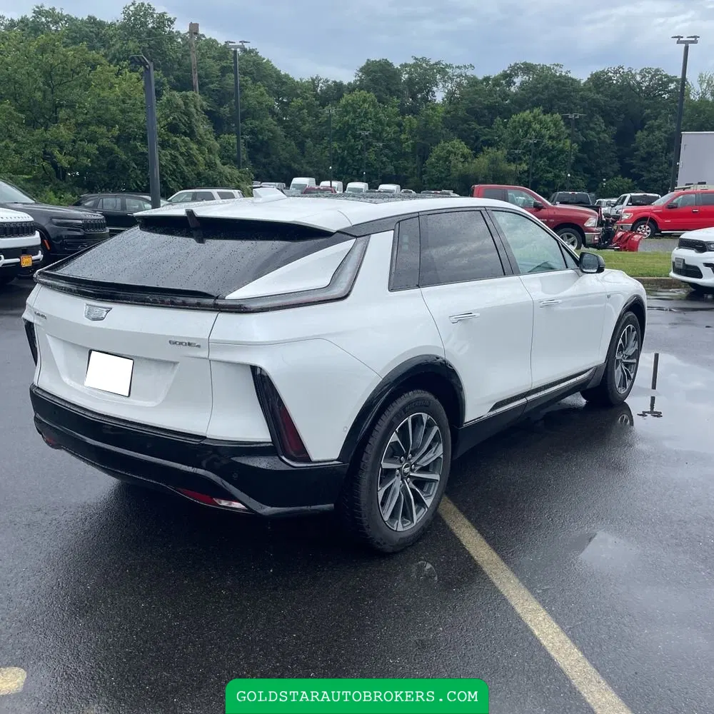 2025 Cadillac LYRIQ Sport 2