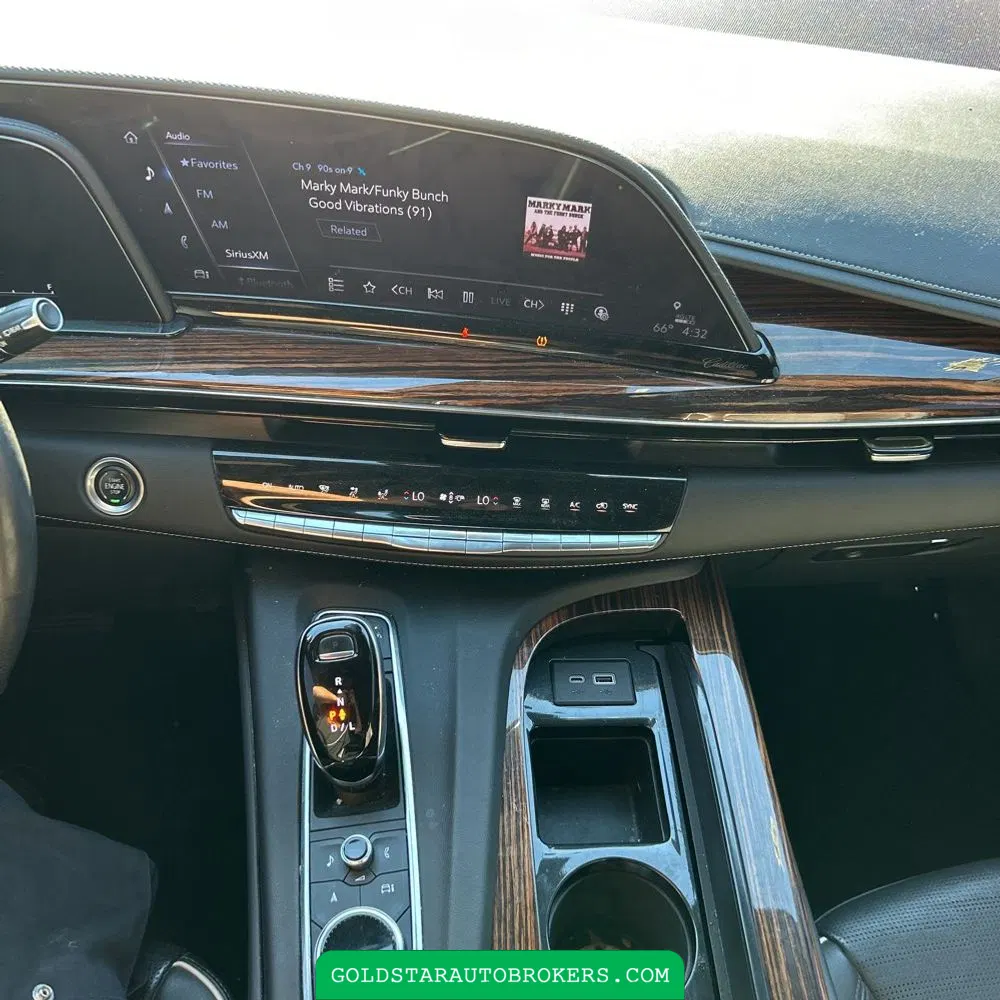 2021 Cadillac Escalade Premium Luxury