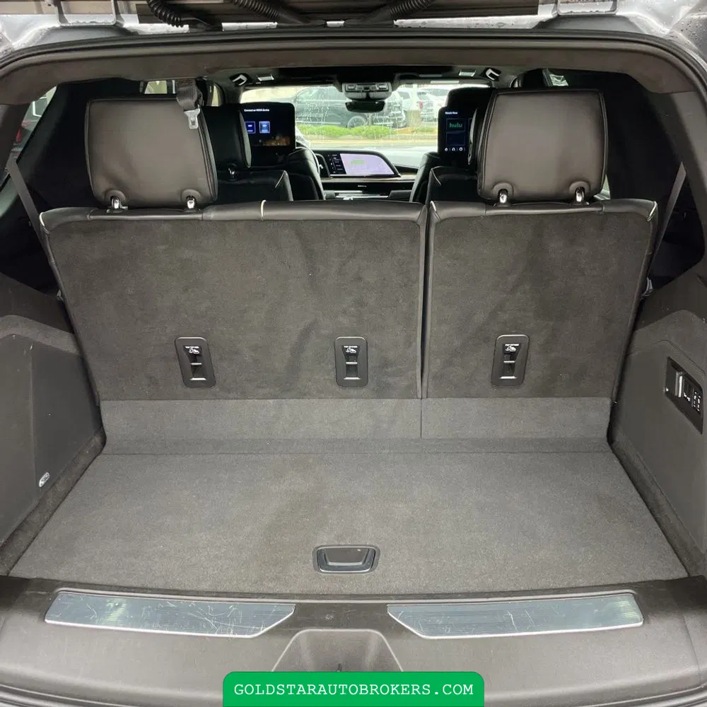2022 Cadillac Escalade Sport Platinum