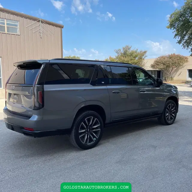2022 Cadillac Escalade ESV Sport