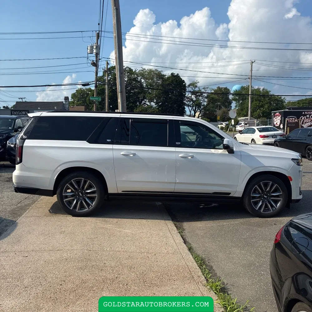 2022 Cadillac Escalade ESV Sport