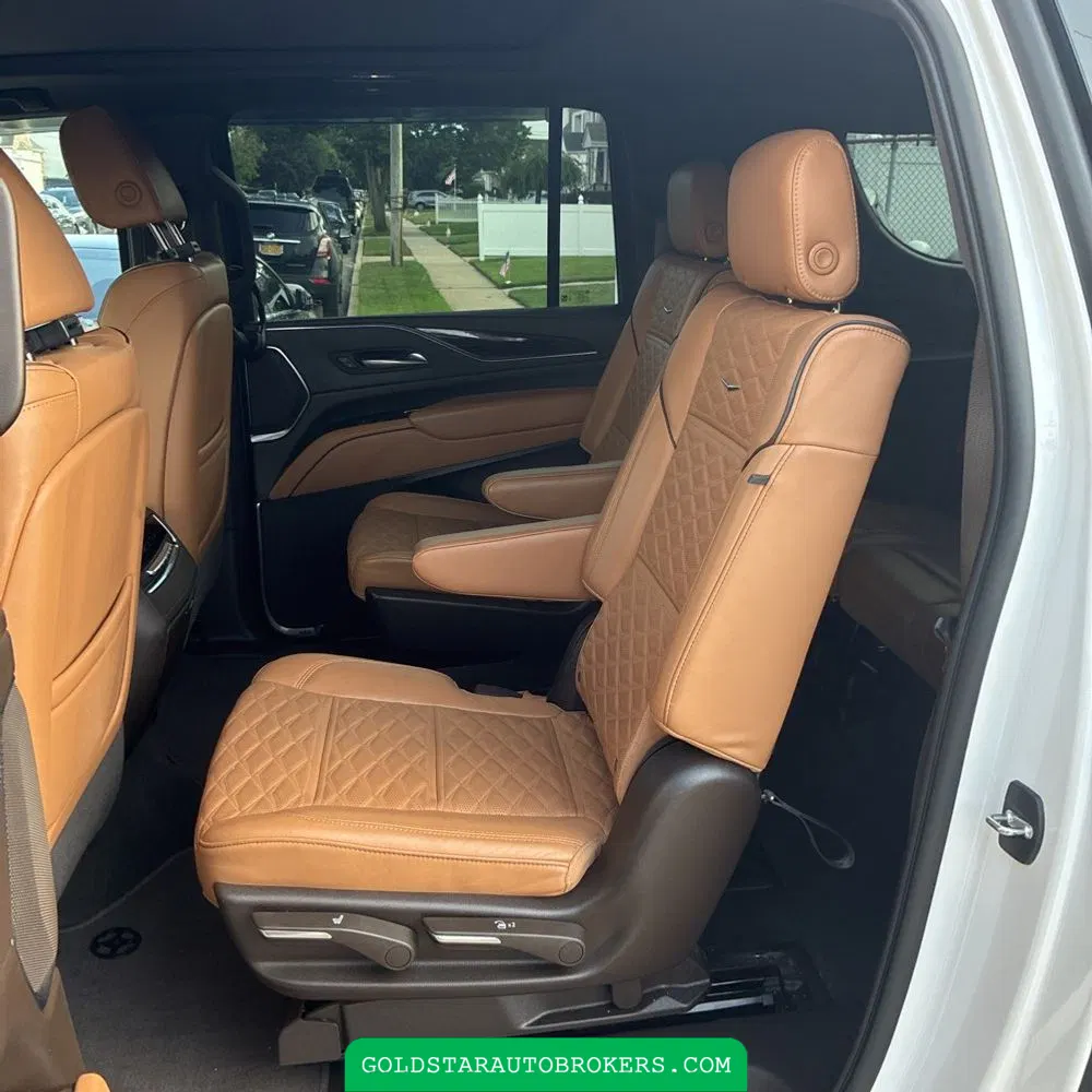 2022 Cadillac Escalade ESV Sport