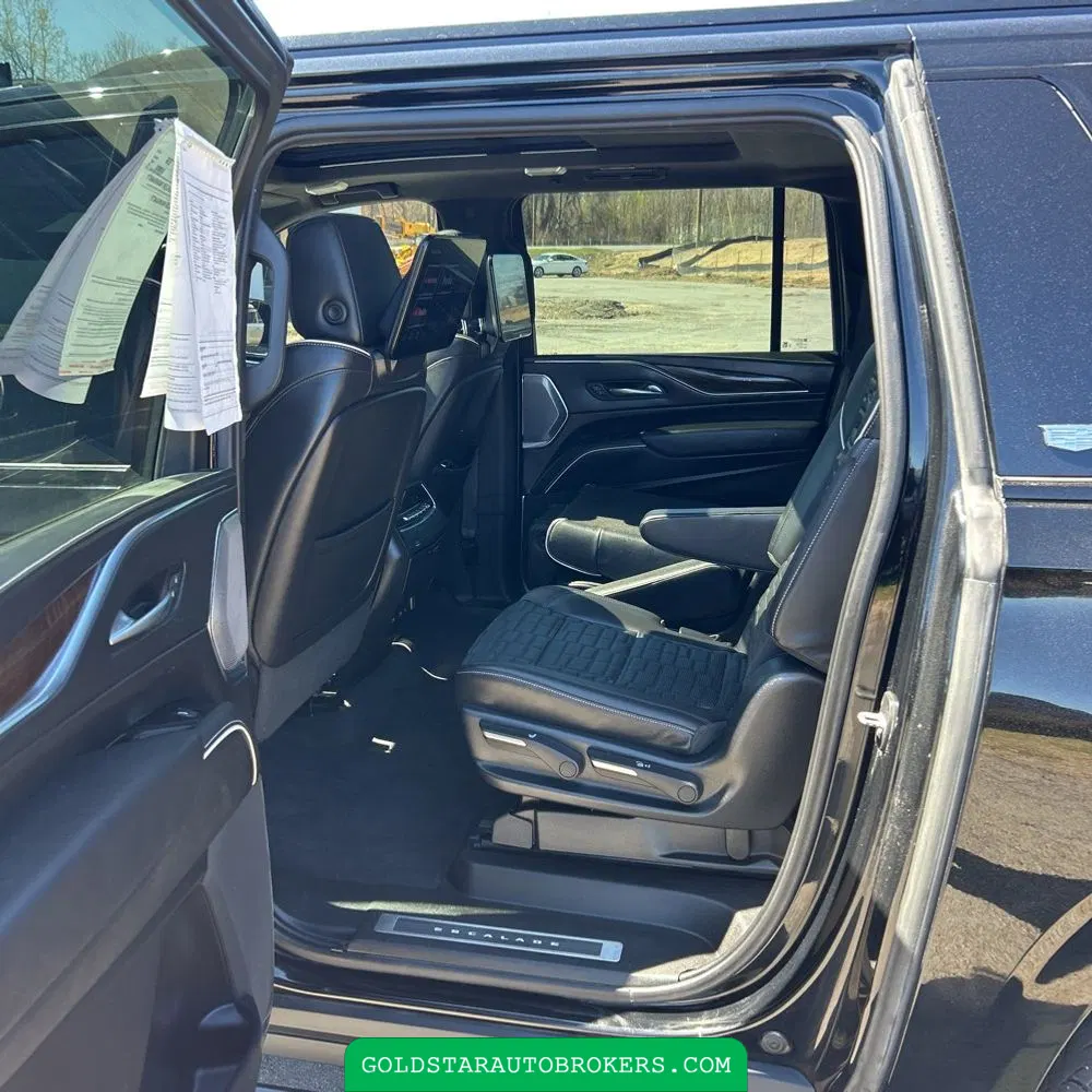 2023 Cadillac Escalade ESV Sport Platinum