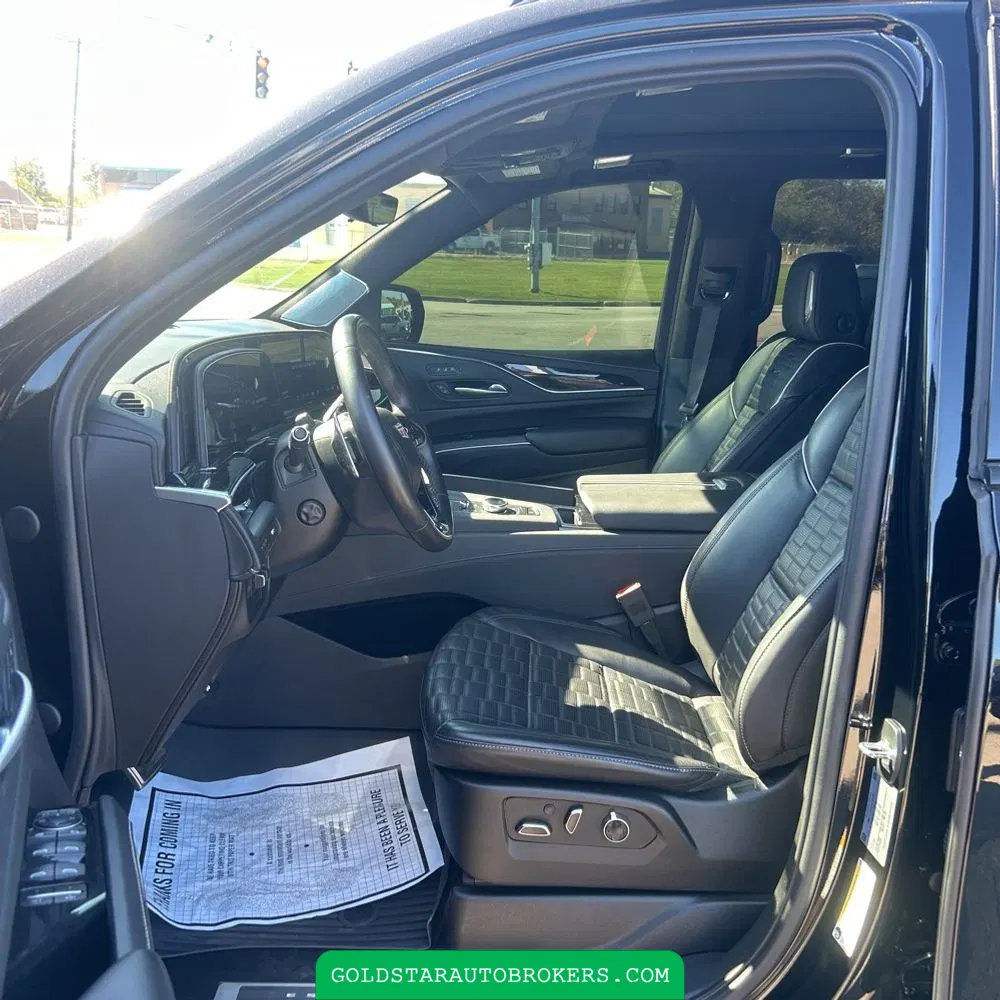 2023 Cadillac Escalade-V ESV Base