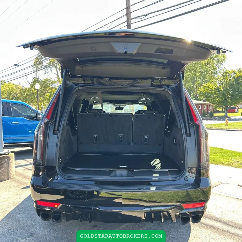 2023 Cadillac Escalade-V ESV Base