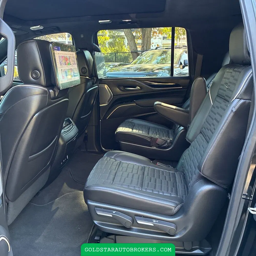 2023 Cadillac Escalade-V ESV Base