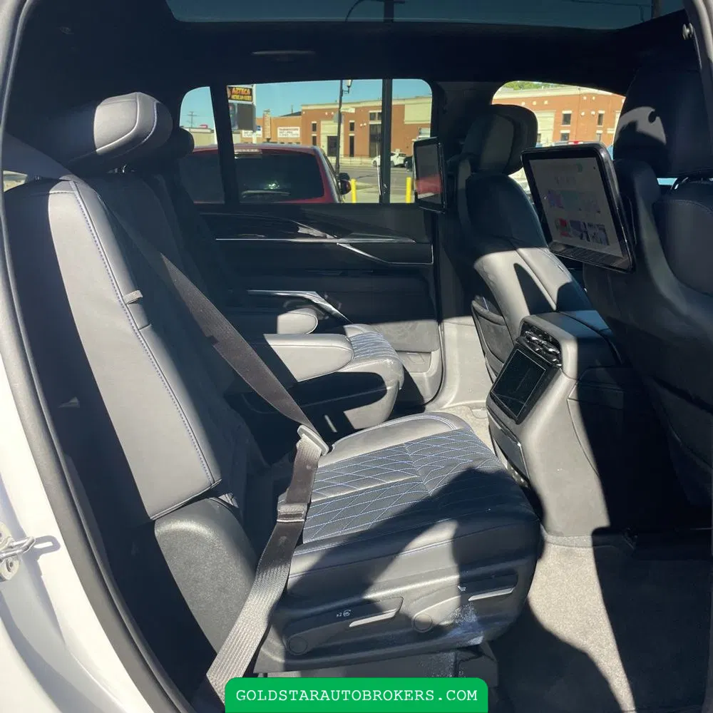 2025 Cadillac Escalade IQ Sport 1