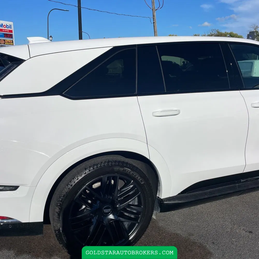 2025 Cadillac Escalade IQ Sport 1