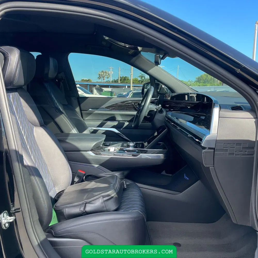 2025 Cadillac Escalade IQ Sport 1