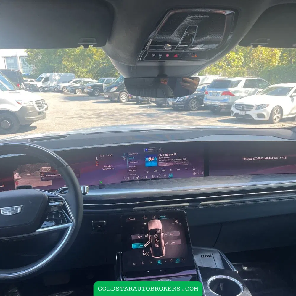 2025 Cadillac Escalade IQ Sport 2