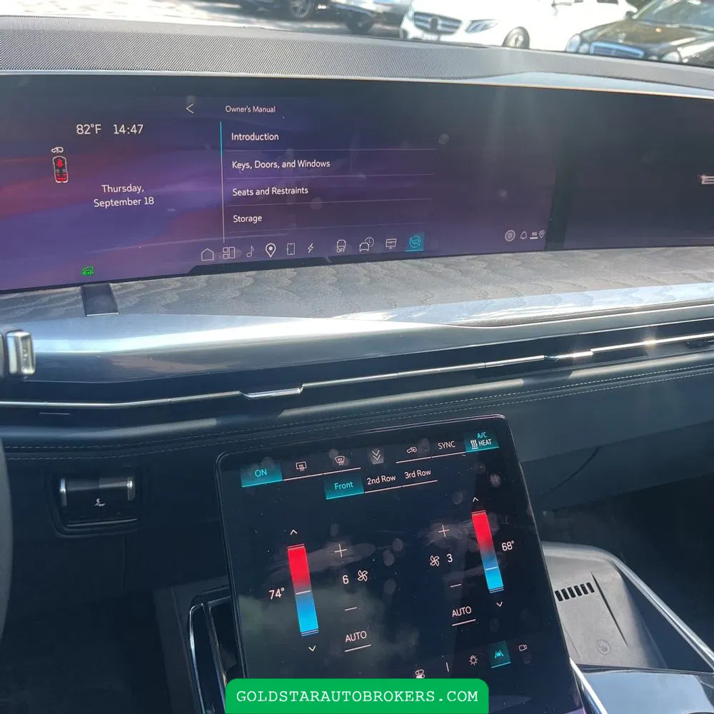 2025 Cadillac Escalade IQ Sport 2