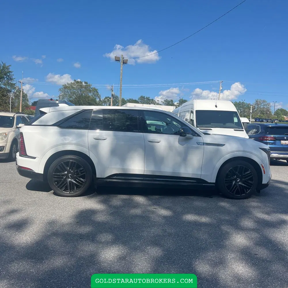 2025 Cadillac Escalade IQ Sport 2