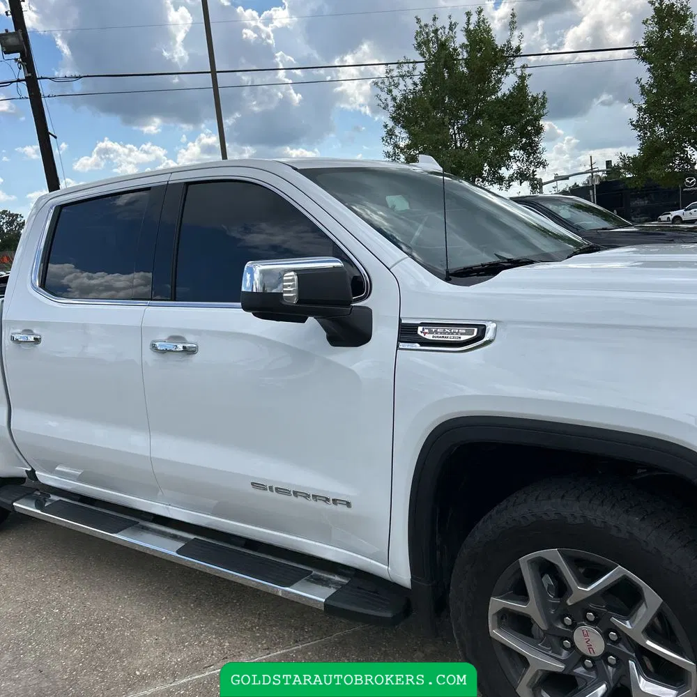2025 GMC Sierra 1500 SLT