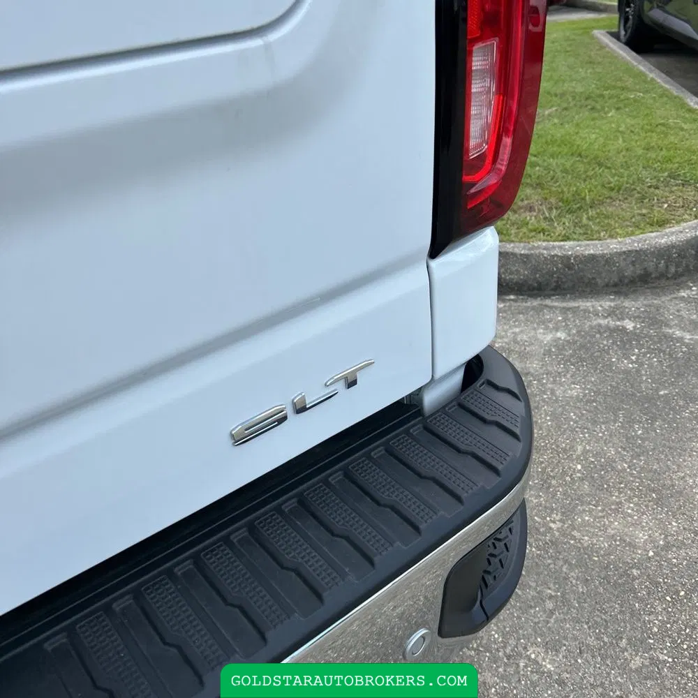 2025 GMC Sierra 1500 SLT