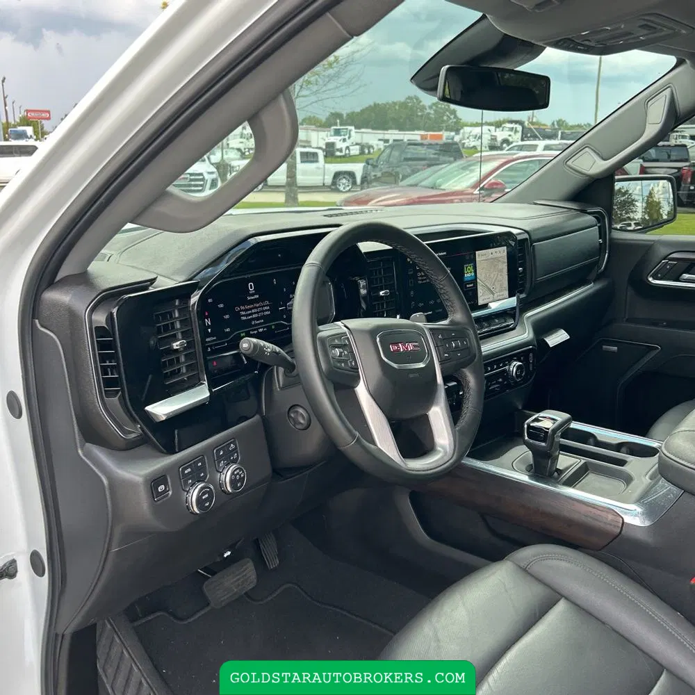 2025 GMC Sierra 1500 SLT