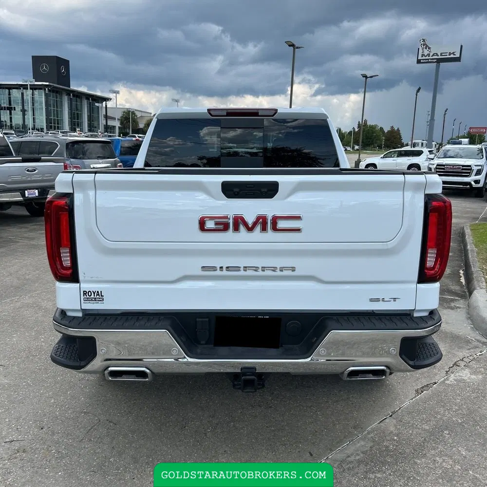 2025 GMC Sierra 1500 SLT