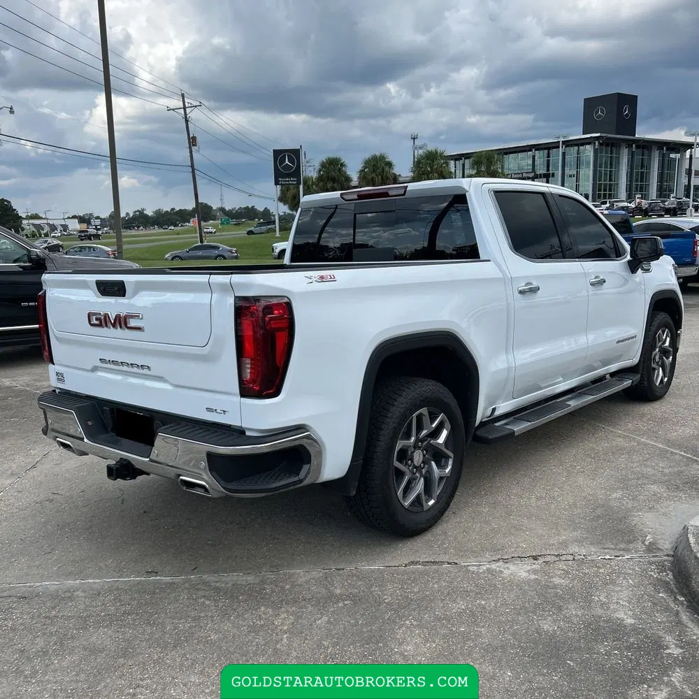 2025 GMC Sierra 1500 SLT