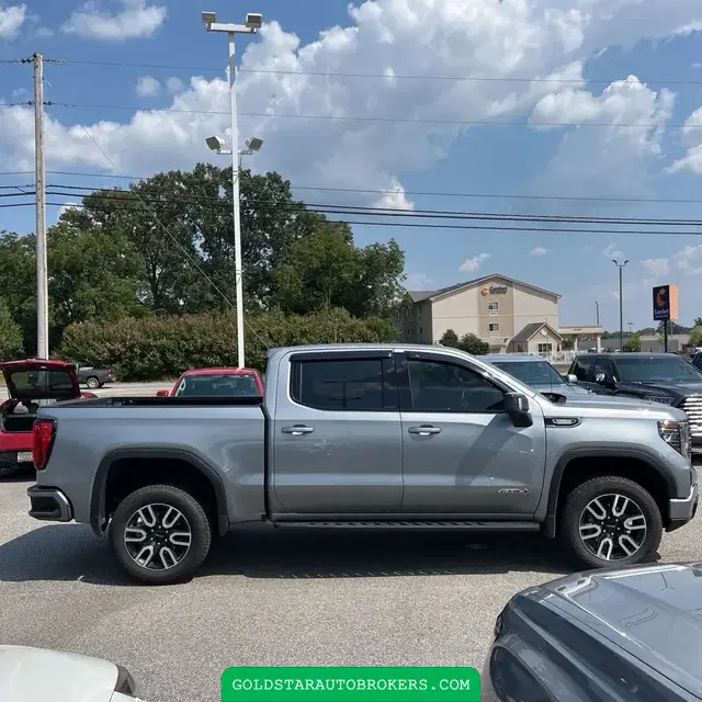 2025 GMC Sierra 1500 AT4
