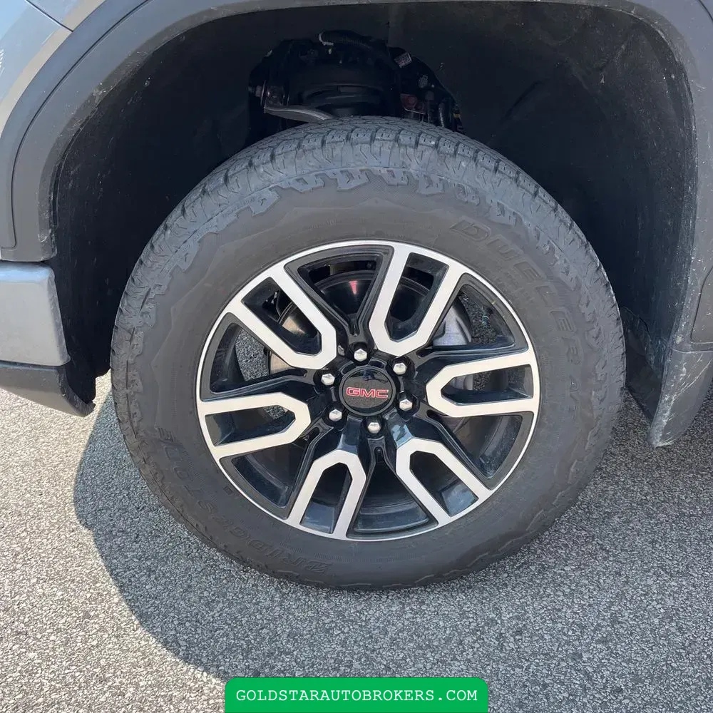 2025 GMC Sierra 1500 AT4