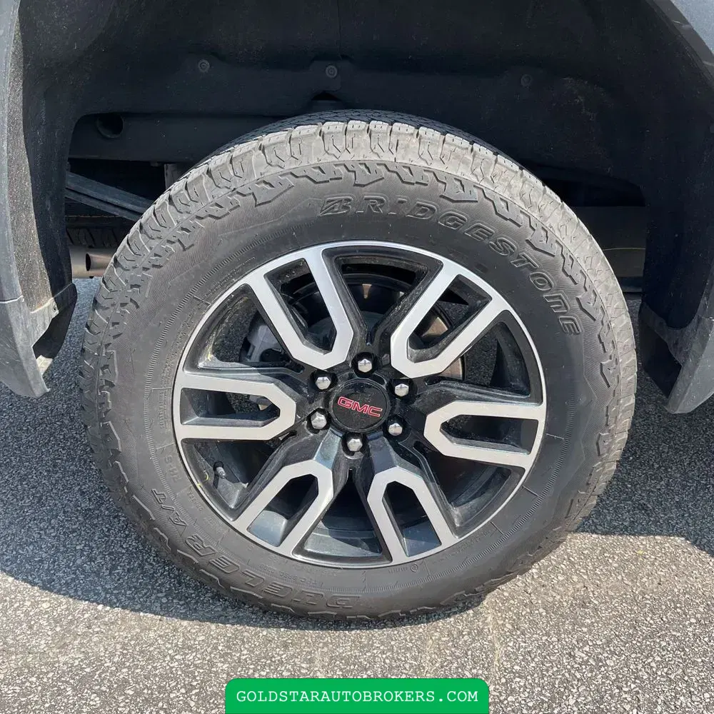 2025 GMC Sierra 1500 AT4