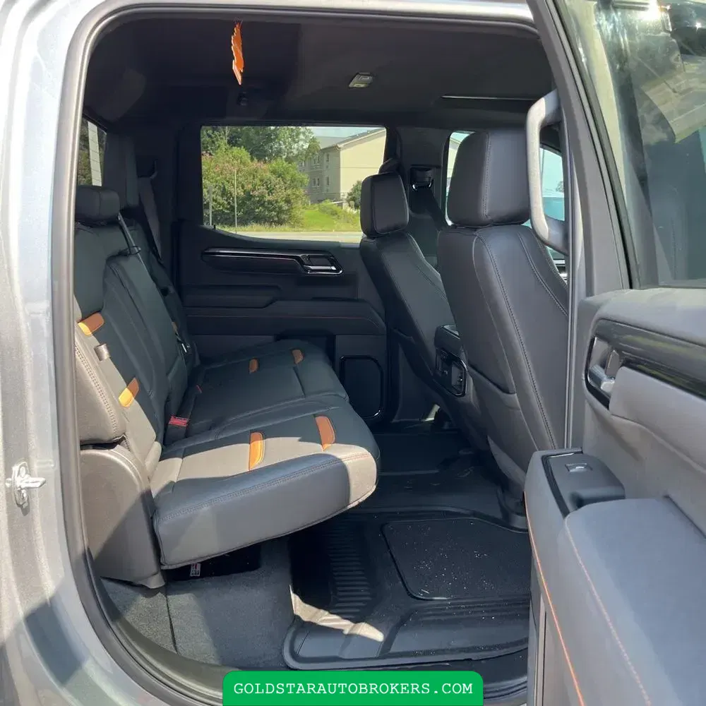 2025 GMC Sierra 1500 AT4