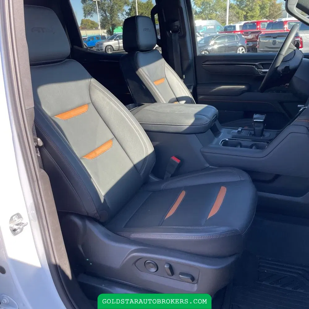 2025 GMC Sierra 1500 AT4