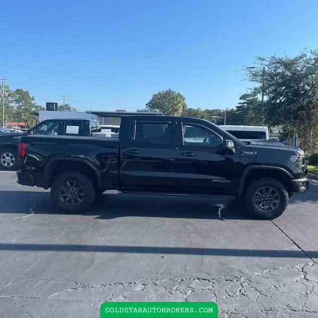 2024 GMC Sierra 1500 AT4X