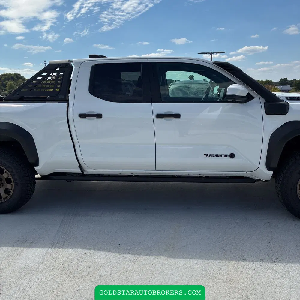 2025 Toyota Tacoma Trailhunter HV