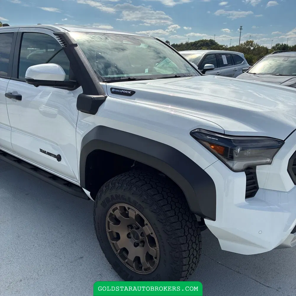 2025 Toyota Tacoma Trailhunter HV