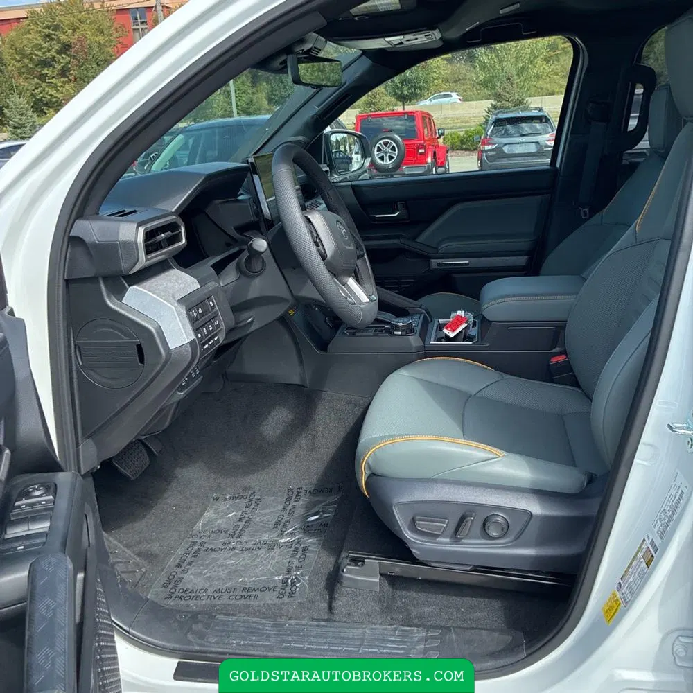 2025 Toyota Tacoma Trailhunter HV