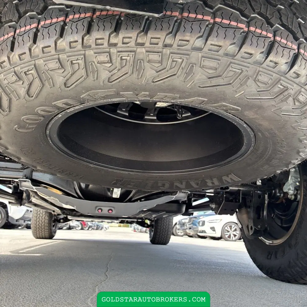 2025 Toyota Tacoma Trailhunter HV
