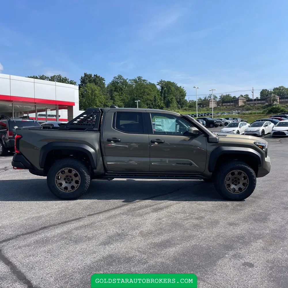 2025 Toyota Tacoma Trailhunter HV