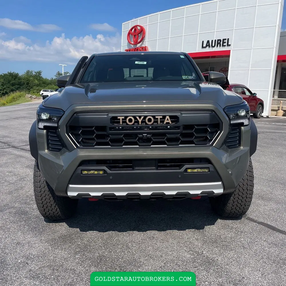 2025 Toyota Tacoma Trailhunter HV