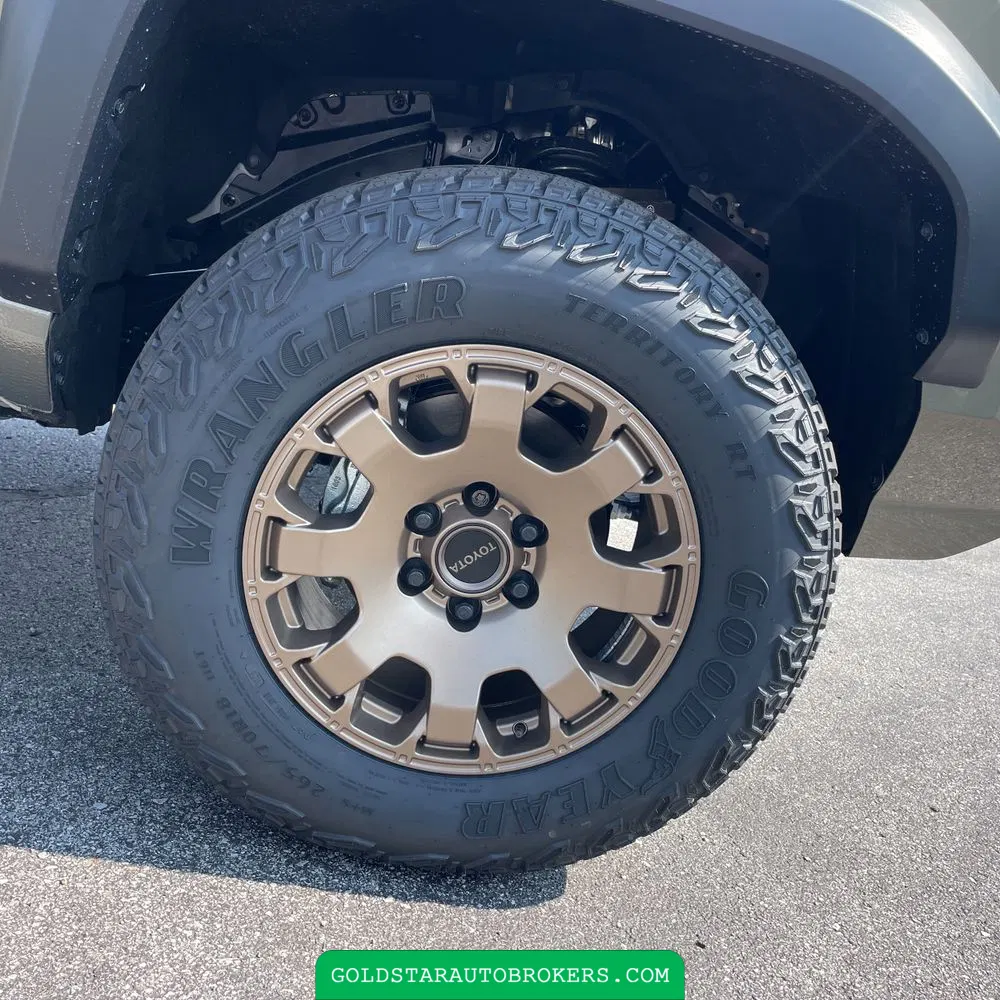 2025 Toyota Tacoma Trailhunter HV