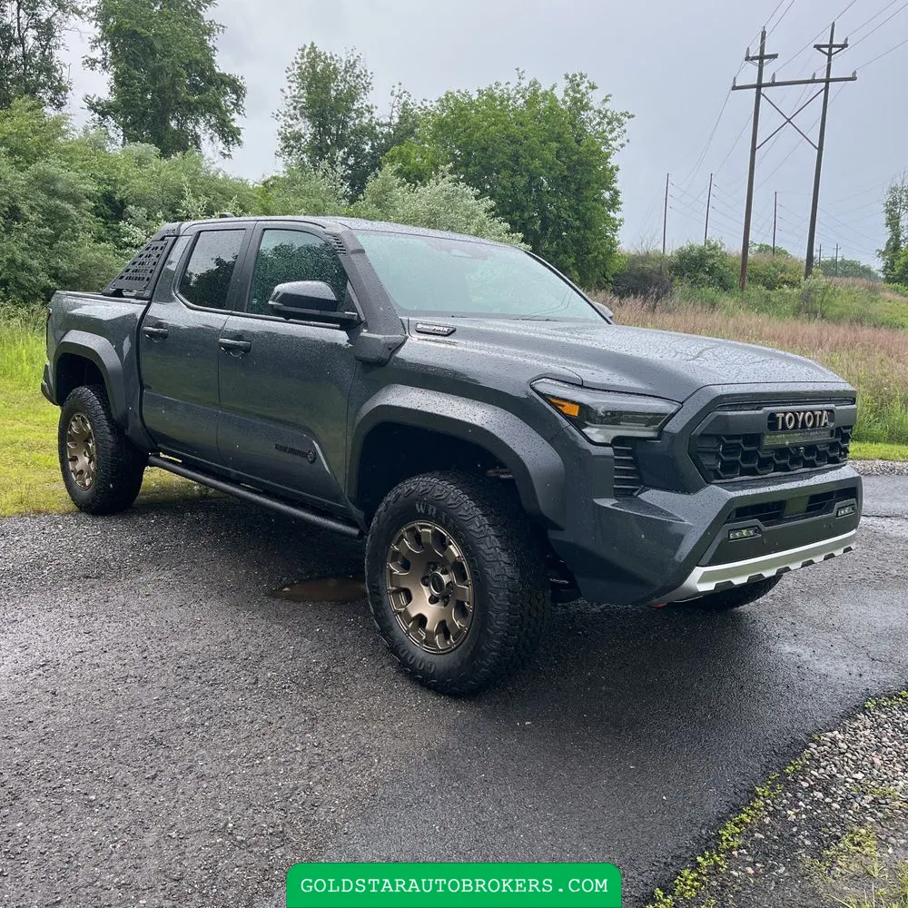 2025 Toyota Tacoma Trailhunter HV