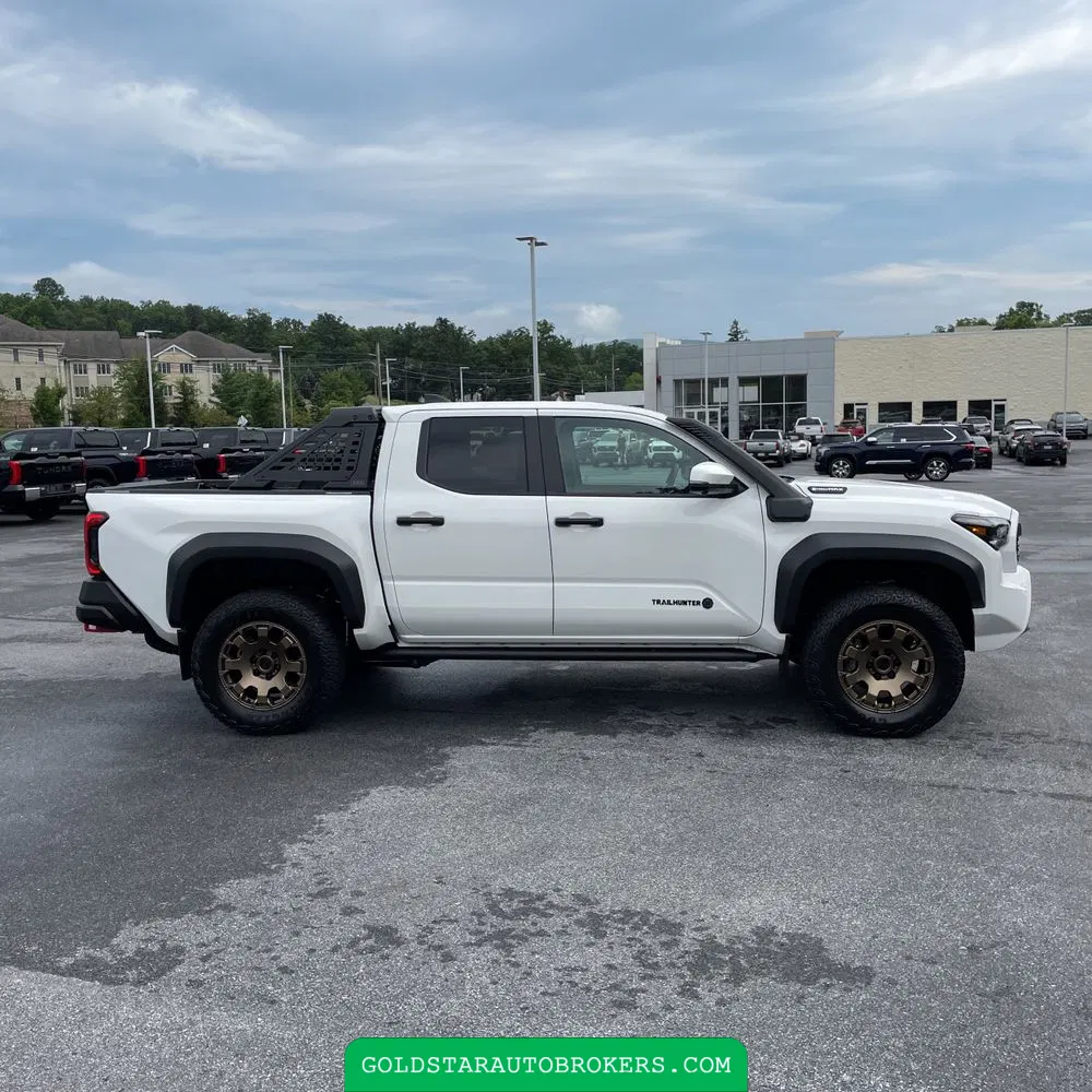 2024 Toyota Tacoma Trailhunter HV
